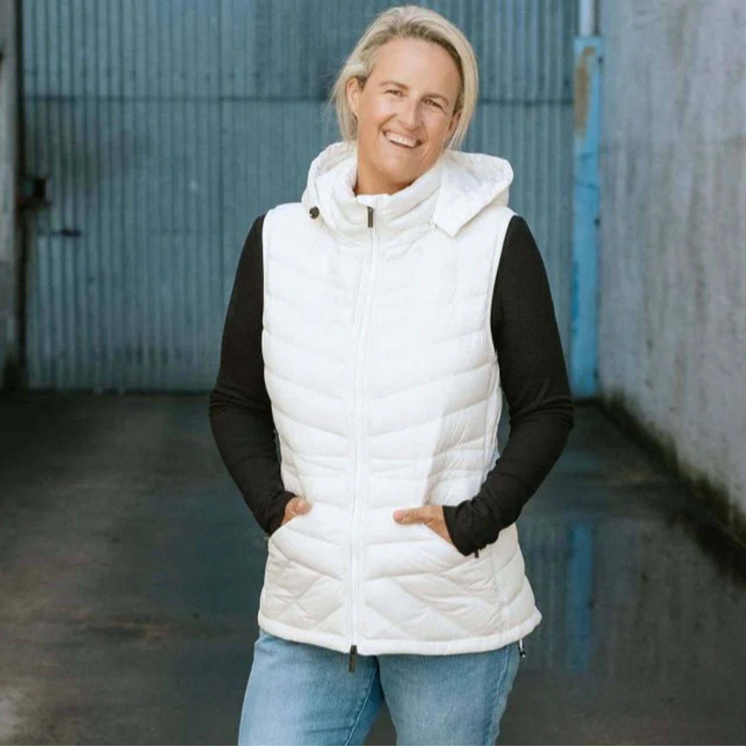 Vest Jacket White Puffer Vest Womens Moke Mary-Claire Womens