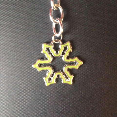 Ava Snowflake Keyring Green
