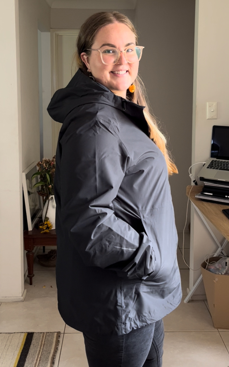 CLEARANCE - Halti Fort Shell Womens Plus Size Rain Jacket Black Size 20