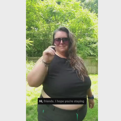Alpine Parrot Cypress Women's Plus Size Shorts Video